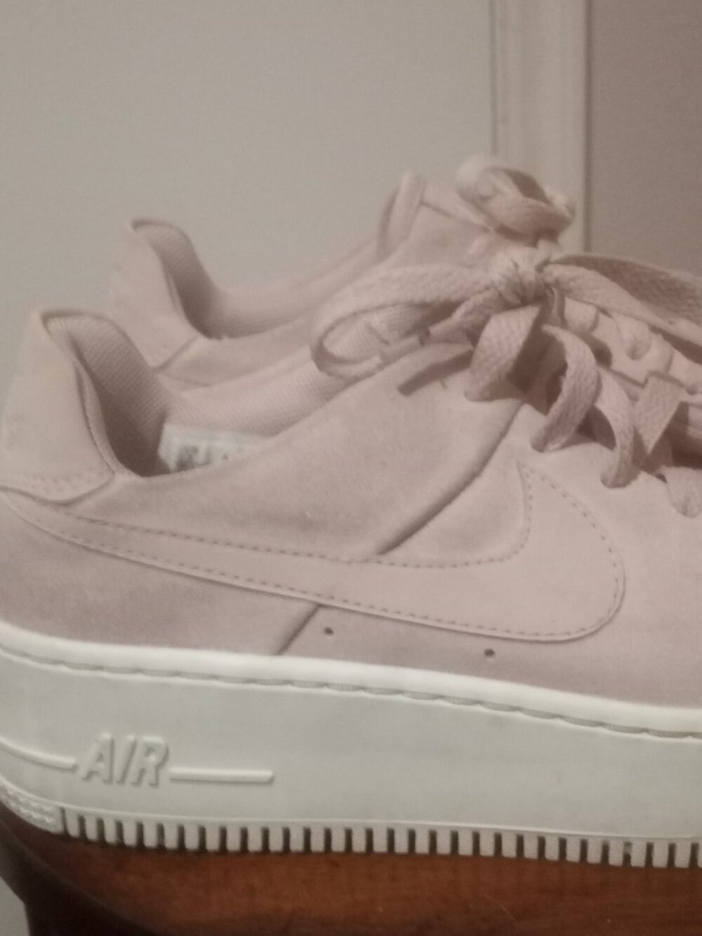 Nike Shoes Women's Size 7 Pink Suede Air Force 1 Pink Low AR5339-201 - Picture 4 of 14